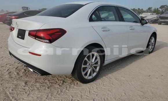 Acheter Neuf Voiture Mercedes-Benz A–Class Blanc à Lagos, État de Lagos Acheter Neuf Voiture Mercedes-Benz A–Class Blanc à Lagos, État de Lagos