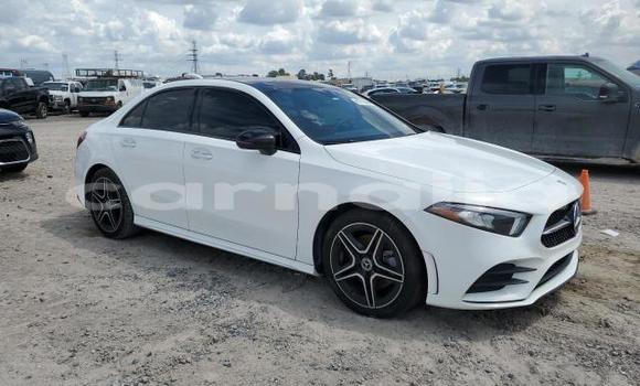 Acheter Neuf Voiture Mercedes-Benz A–Class Blanc à Badagry, État de Lagos Acheter Neuf Voiture Mercedes-Benz A–Class Blanc à Badagry, État de Lagos