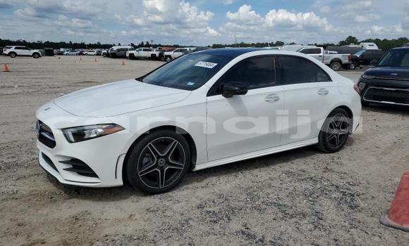 Acheter Neuf Voiture Mercedes-Benz A–Class Blanc à Badagry, État de Lagos Acheter Neuf Voiture Mercedes-Benz A–Class Blanc à Badagry, État de Lagos