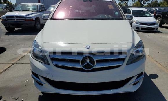 Buy New Mercedes-Benz B-klasse White Car in Badagry in Lagos State Buy New Mercedes-Benz B-klasse White Car in Badagry in Lagos State