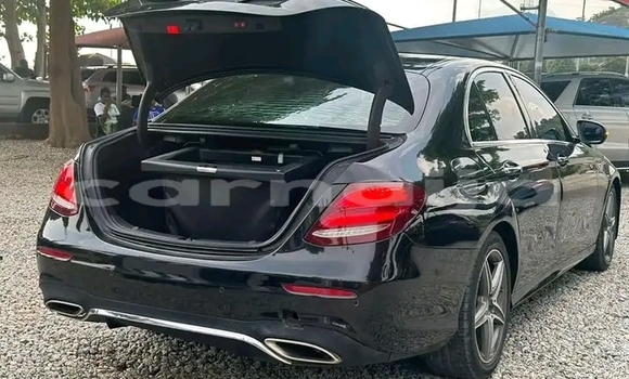 Acheter Occasion Voiture Mercedes-Benz E200 Noir à Abuja, État de Lagos Acheter Occasion Voiture Mercedes-Benz E200 Noir à Abuja, État de Lagos