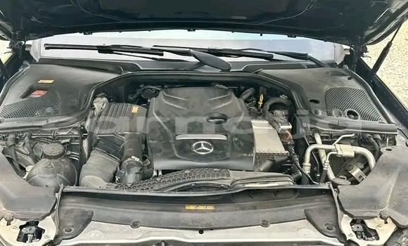 Acheter Occasion Voiture Mercedes-Benz E200 Noir à Abuja, État de Lagos Acheter Occasion Voiture Mercedes-Benz E200 Noir à Abuja, État de Lagos