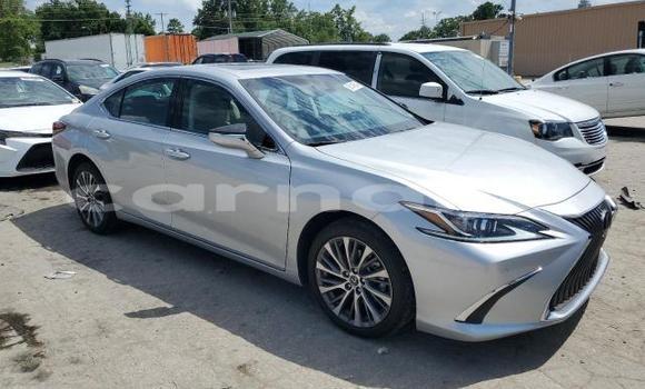 Buy New Lexus ES Silver Car in Badagry in Lagos State Buy New Lexus ES Silver Car in Badagry in Lagos State