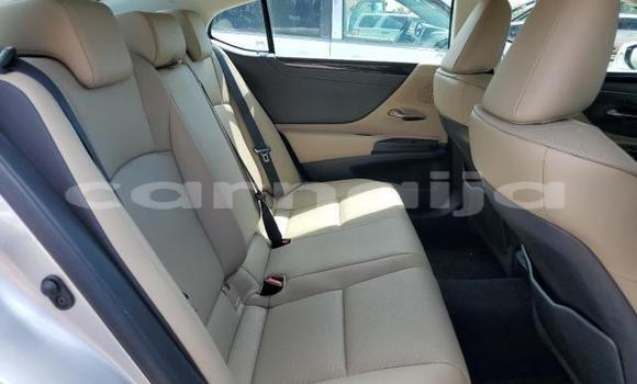 Buy New Lexus ES Silver Car in Badagry in Lagos State Buy New Lexus ES Silver Car in Badagry in Lagos State