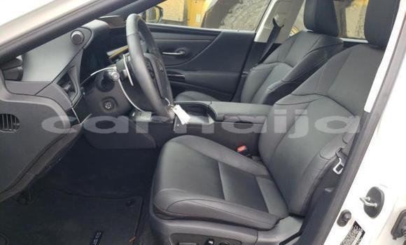 Buy New Lexus ES White Car in Lagos in Lagos State Buy New Lexus ES White Car in Lagos in Lagos State