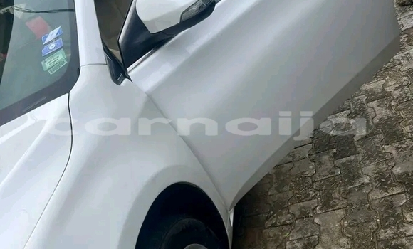 Acheter Occasion Voiture Toyota Avalon Blanc à Abuja, État de Lagos Acheter Occasion Voiture Toyota Avalon Blanc à Abuja, État de Lagos