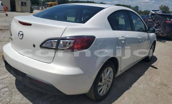 Acheter Neuf Voiture Mazda 3 Blanc à Lagos, État de Lagos Acheter Neuf Voiture Mazda 3 Blanc à Lagos, État de Lagos
