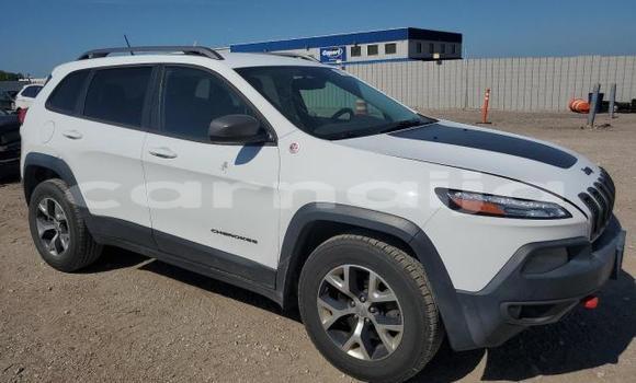 Buy New Jeep Cherokee White Car in Lagos in Lagos State Buy New Jeep Cherokee White Car in Lagos in Lagos State