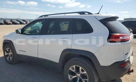 Buy New Jeep Cherokee White Car in Lagos in Lagos State Buy New Jeep Cherokee White Car in Lagos in Lagos State
