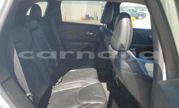 Buy New Jeep Cherokee White Car in Lagos in Lagos State Buy New Jeep Cherokee White Car in Lagos in Lagos State