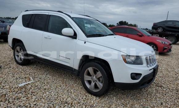 Acheter Neuf Voiture Jeep Compass Blanc à Lagos, État de Lagos Acheter Neuf Voiture Jeep Compass Blanc à Lagos, État de Lagos
