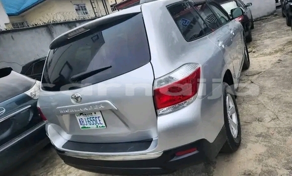 Buy Used Toyota Highlander Other Car in Abuochiche in Cross River State