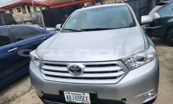 Buy Used Toyota Highlander Other Car in Abuochiche in Cross River State Buy Used Toyota Highlander Other Car in Abuochiche in Cross River State