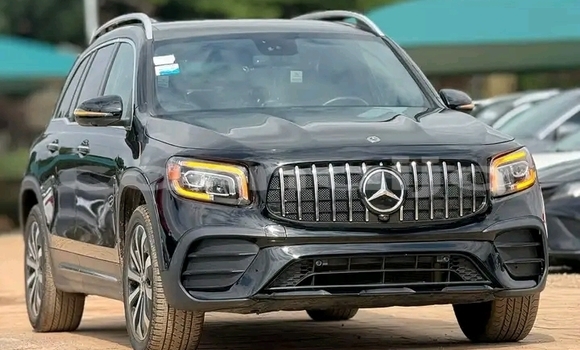 Acheter Occasion Voiture Mercedes-Benz C–Class Noir à Abuja, État de Lagos Acheter Occasion Voiture Mercedes-Benz C–Class Noir à Abuja, État de Lagos