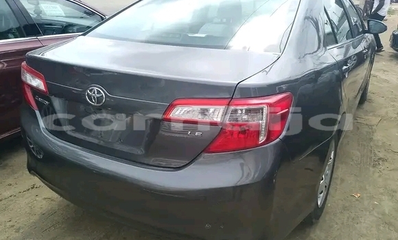 Acheter Occasion Voiture Toyota Camry Autre à Une chauve–souris, État d'Akwa Ibom Acheter Occasion Voiture Toyota Camry Autre à Une chauve–souris, État d'Akwa Ibom