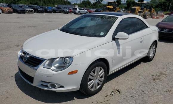 Acheter Neuf Voiture Volkswagen Eos Blanc à Lagos, État de Lagos Acheter Neuf Voiture Volkswagen Eos Blanc à Lagos, État de Lagos