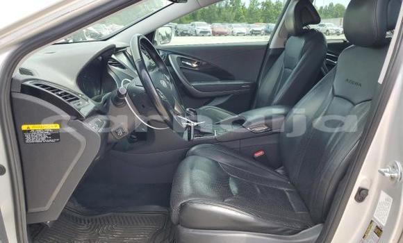 Buy New Hyundai Azera Silver Car in Lagos in Lagos State Buy New Hyundai Azera Silver Car in Lagos in Lagos State