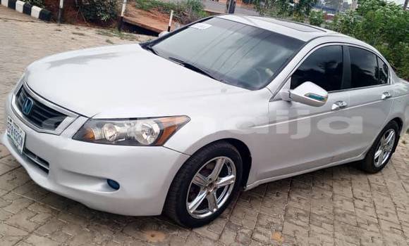 Buy Used Honda Accord White Car in Abeokuta in Ogun State Buy Used Honda Accord White Car in Abeokuta in Ogun State