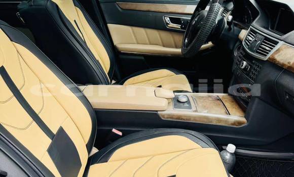 Acheter Occasion Voiture Mercedes-Benz E–Class Blanc à Abakaliki, État d'Ebonyi Acheter Occasion Voiture Mercedes-Benz E–Class Blanc à Abakaliki, État d'Ebonyi