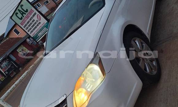 Buy Used Toyota Avalon White Car in Abejukolo in Kogi State