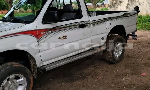 Acheter Occasion Voiture Toyota Hilux Blanc à Ado–Ekiti, État d'Ekiti Acheter Occasion Voiture Toyota Hilux Blanc à Ado–Ekiti, État d'Ekiti