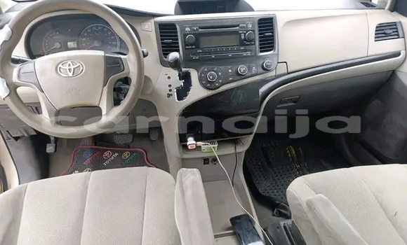 Buy Used Toyota Sienna Other Car in Abuja in Lagos State Buy Used Toyota Sienna Other Car in Abuja in Lagos State