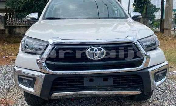 Buy Used Toyota Hilux White Car in Abuja in Lagos State