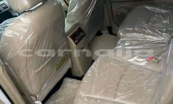 Buy Used Toyota Highlander White Car in Abuja in Lagos State Buy Used Toyota Highlander White Car in Abuja in Lagos State