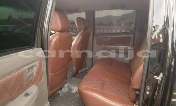 Acheter Occasion Voiture Toyota Hilux Noir à Abuja, État de Lagos Acheter Occasion Voiture Toyota Hilux Noir à Abuja, État de Lagos