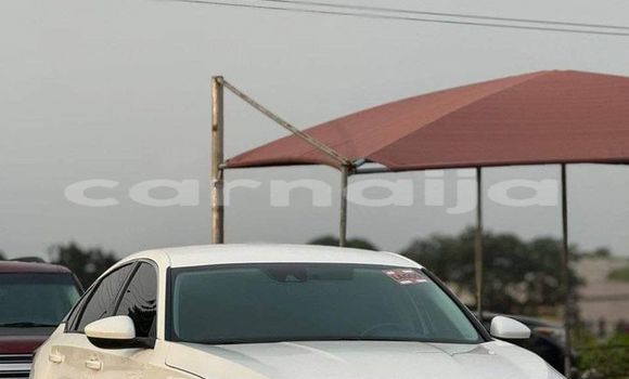 Acheter Occasion Voiture Honda Accord Blanc à Abuja, État de Lagos Acheter Occasion Voiture Honda Accord Blanc à Abuja, État de Lagos