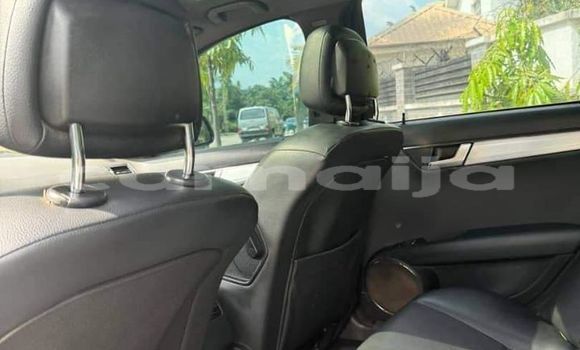 Acheter Occasion Voiture Mercedes-Benz C–Class Noir à Abuja, État de Lagos Acheter Occasion Voiture Mercedes-Benz C–Class Noir à Abuja, État de Lagos