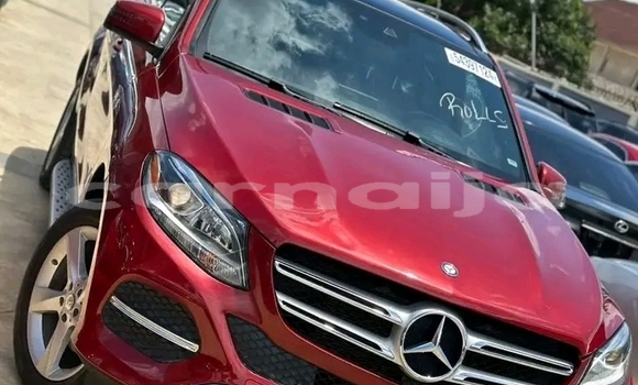 Acheter Occasion Voiture Mercedes-Benz GLC Coupe Rouge à Abuja, État de Lagos Acheter Occasion Voiture Mercedes-Benz GLC Coupe Rouge à Abuja, État de Lagos