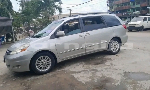 Buy Used Toyota Sienna Other Car in Abuja in Lagos State Buy Used Toyota Sienna Other Car in Abuja in Lagos State