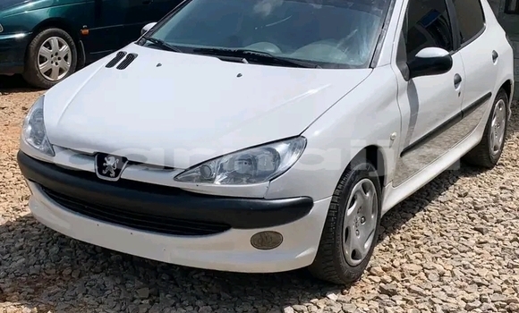Acheter Occasion Voiture Peugeot 206 Blanc à Abakaliki, État d'Ebonyi Acheter Occasion Voiture Peugeot 206 Blanc à Abakaliki, État d'Ebonyi
