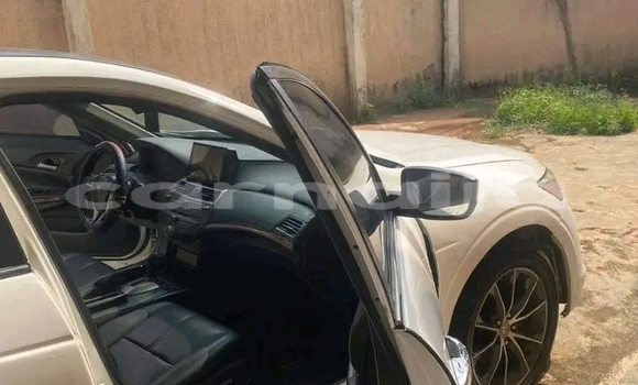 Acheter Occasion Voiture Honda Crosstour Blanc à Abuja, État de Lagos Acheter Occasion Voiture Honda Crosstour Blanc à Abuja, État de Lagos