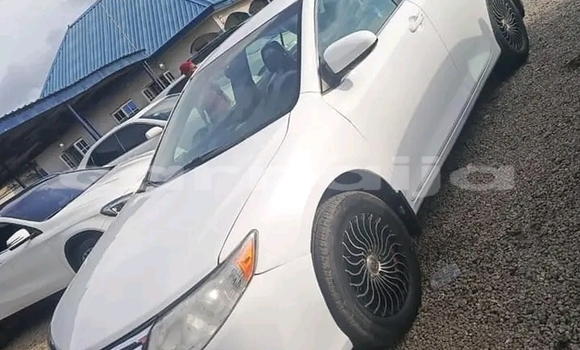 Buy Used Toyota Camry White Car in Abuja in Lagos State Buy Used Toyota Camry White Car in Abuja in Lagos State
