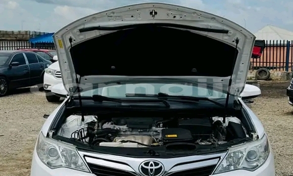 Buy Used Toyota Camry White Car in Abuja in Lagos State Buy Used Toyota Camry White Car in Abuja in Lagos State