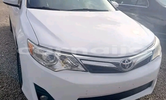 Buy Used Toyota Camry White Car in Abuja in Lagos State Buy Used Toyota Camry White Car in Abuja in Lagos State