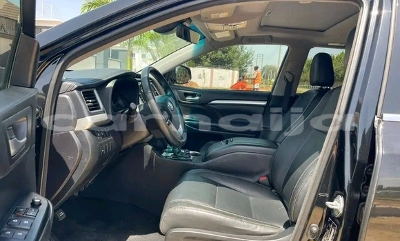 Acheter Occasion Voiture Toyota Highlander Noir à Ado, Ekiti Acheter Occasion Voiture Toyota Highlander Noir à Ado, Ekiti