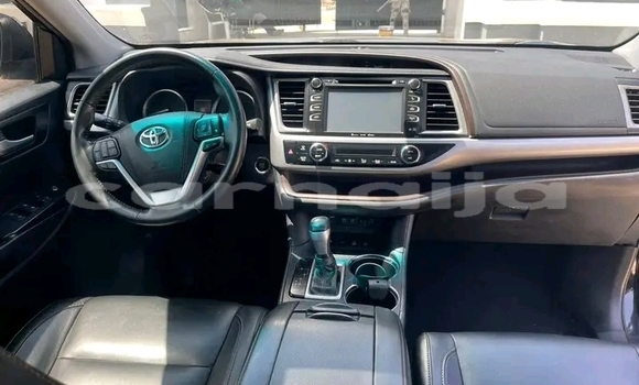 Acheter Occasion Voiture Toyota Highlander Noir à Ado, Ekiti Acheter Occasion Voiture Toyota Highlander Noir à Ado, Ekiti