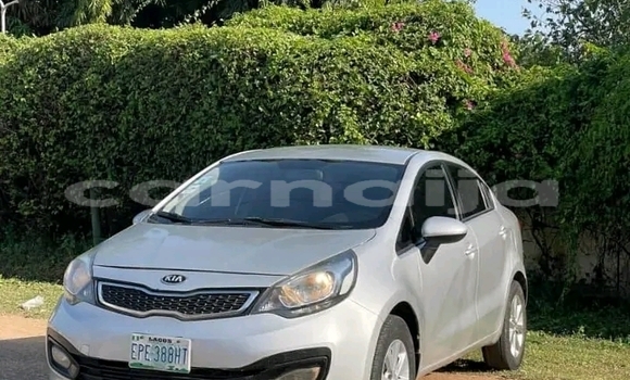Acheter Occasion Voiture Kia Rio Blanc à Abuja, État de Lagos Acheter Occasion Voiture Kia Rio Blanc à Abuja, État de Lagos