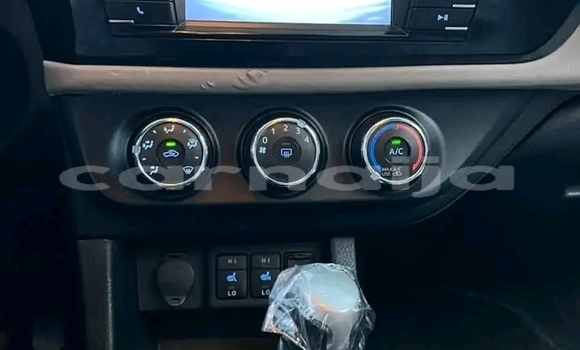 Acheter Occasion Voiture Toyota Corolla Blanc à Lagos, État de Lagos