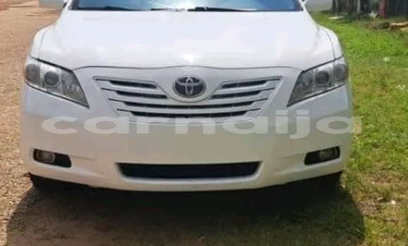 Acheter Occasion Voiture Toyota Camry Blanc à Abuja, État de Lagos Acheter Occasion Voiture Toyota Camry Blanc à Abuja, État de Lagos