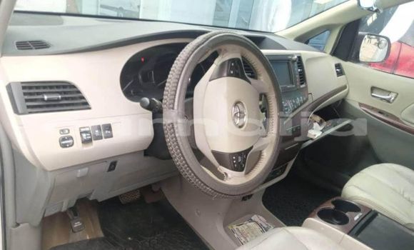 Buy Used Toyota Sienna White Car in Lagos in Lagos State Buy Used Toyota Sienna White Car in Lagos in Lagos State