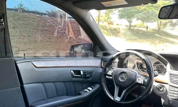 Acheter Occasion Voiture Mercedes-Benz CLK-klasse Noir à Abuja, État de Lagos Acheter Occasion Voiture Mercedes-Benz CLK-klasse Noir à Abuja, État de Lagos