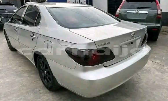 Acheter Occasion Voiture Lexus ES 300 Blanc à Lagos, État de Lagos Acheter Occasion Voiture Lexus ES 300 Blanc à Lagos, État de Lagos