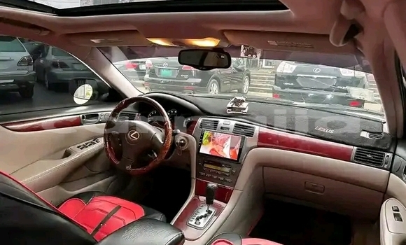 Acheter Occasion Voiture Lexus ES 300 Blanc à Lagos, État de Lagos Acheter Occasion Voiture Lexus ES 300 Blanc à Lagos, État de Lagos