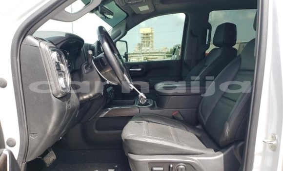 Acheter Neuf Voiture GMC Sierra Blanc à Lagos, État de Lagos Acheter Neuf Voiture GMC Sierra Blanc à Lagos, État de Lagos