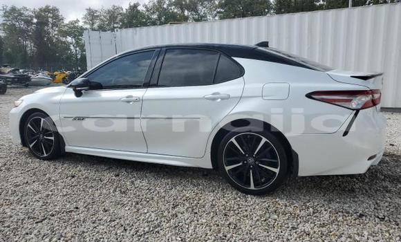 Buy New Toyota Camry White Car in Badagry in Lagos State Buy New Toyota Camry White Car in Badagry in Lagos State