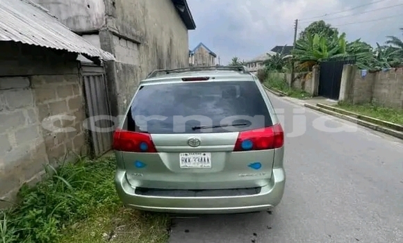 Buy Used Toyota Sienna Other Car in Abuja in Lagos State Buy Used Toyota Sienna Other Car in Abuja in Lagos State